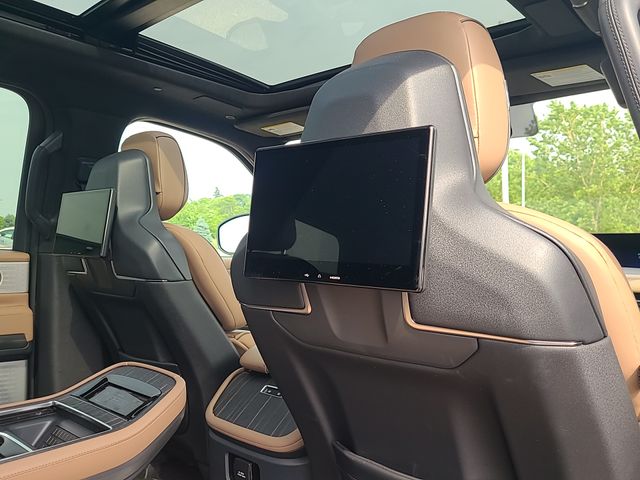 Used 2025 Lincoln Navigator SUV