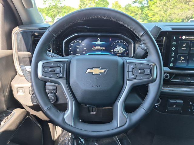 Used 2025 Black Chevrolet LT image 31