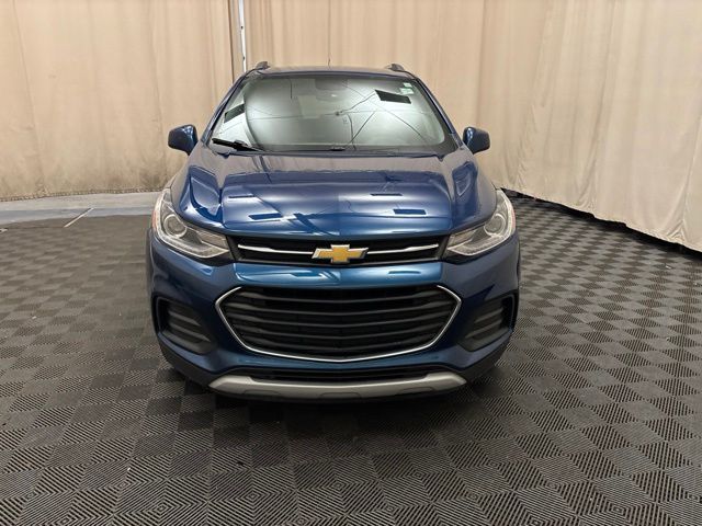 2019 Chevrolet Trax LT - Image 2