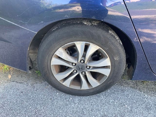 Used 2014  Honda LX image 9