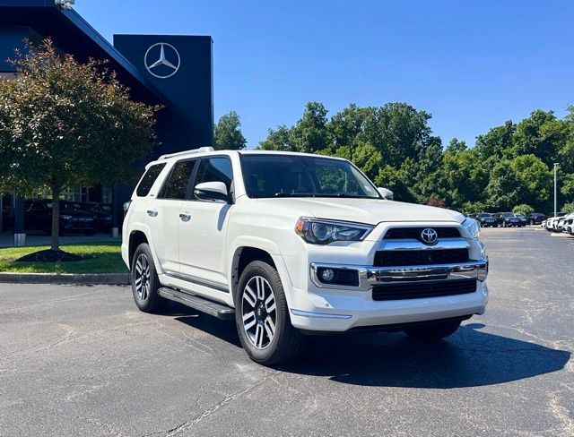 White (Blizzard Pearl) 2017 Toyota 4Runner SUV / Crossover All-Wheel Drive 5-Speed Automatic Overdrive
