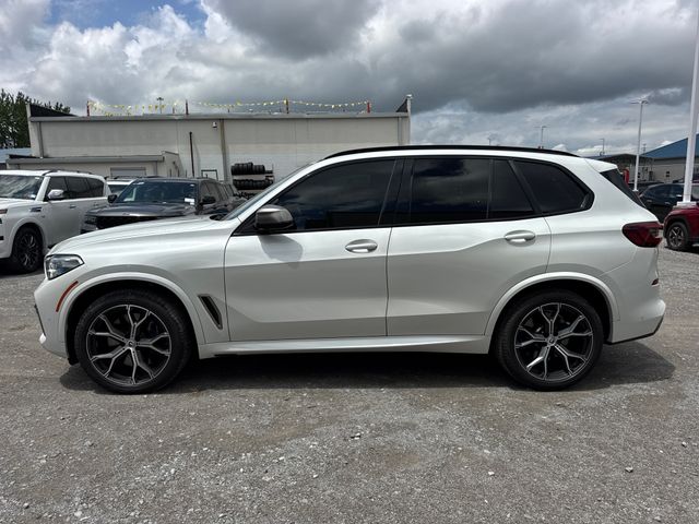 Used 2023 White BMW M50i image 2