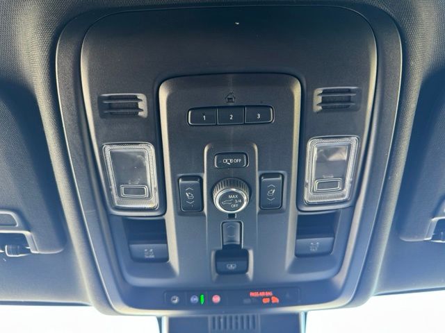 Used 2024 Red GMC Denali image 29
