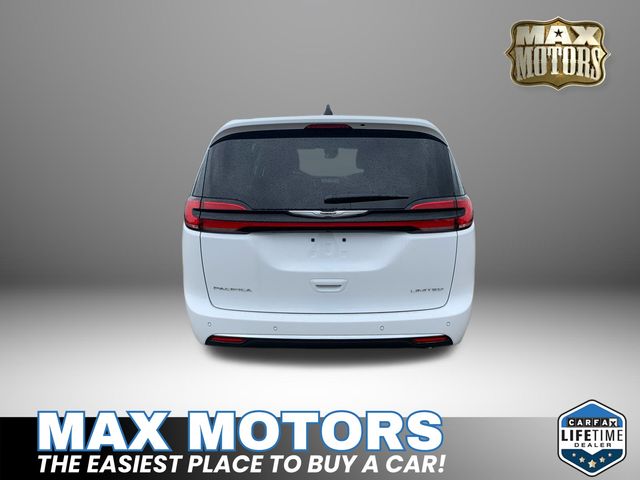 2024 Chrysler Pacifica Limited 9