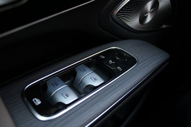 Used 2023 Black Mercedes-Benz 580 image 15