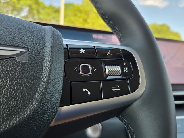 2027 Genesis GV80