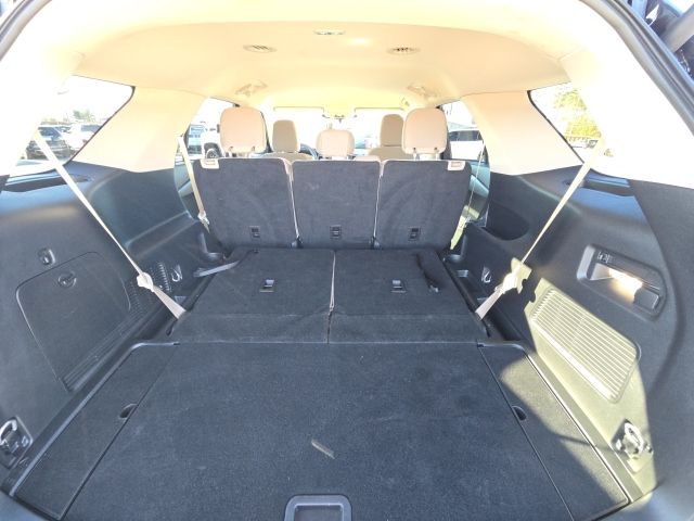 2024 Ford Explorer Base:B02084