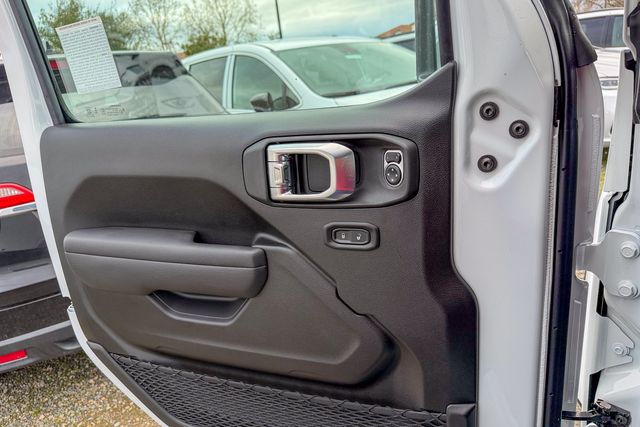 new 2026 Jeep Gladiator car, priced at $37,335