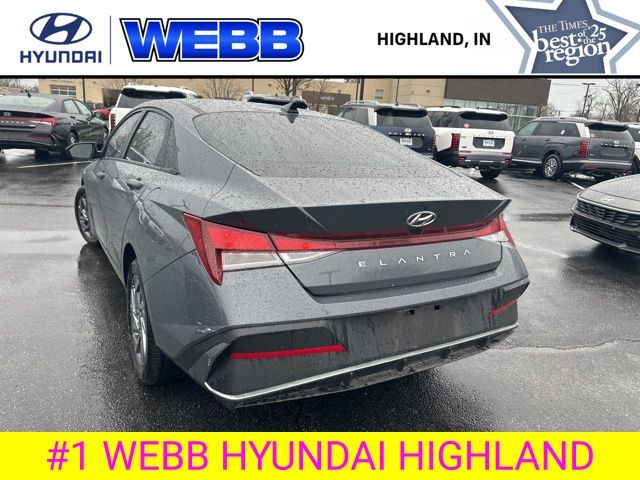 Used 2024 Gray Hyundai SEL image 21