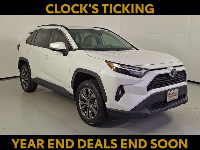 2022 Toyota RAV4 XLE Premium's photo