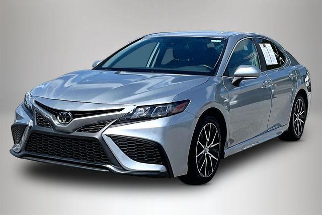 Used 2022 Toyota Camry SE 4D Sedan