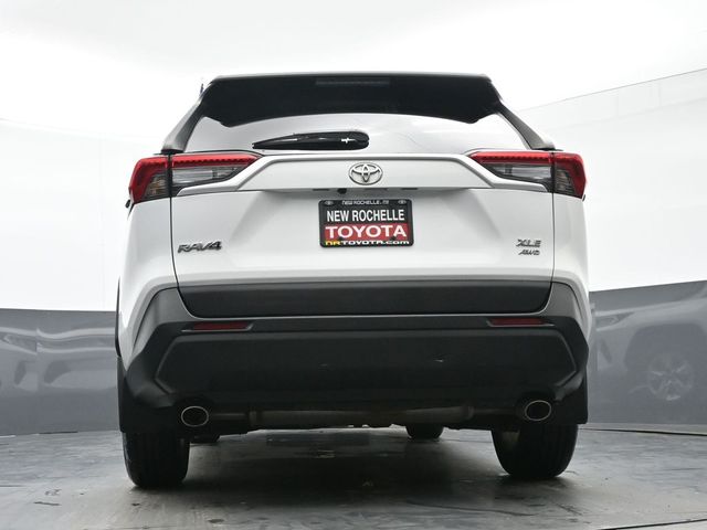 2021 Toyota RAV4 XLE 34