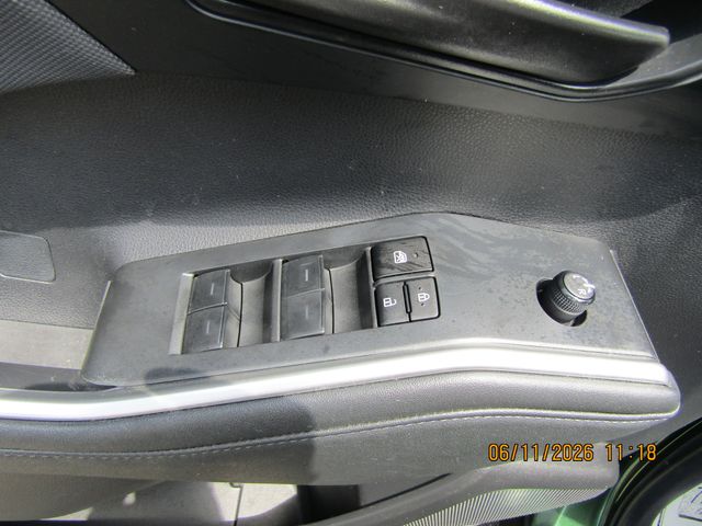 used 2023 Toyota Highlander car, priced at $32,999