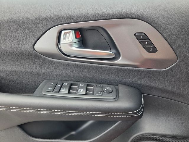 New 2026 Red Chrysler Select image 19