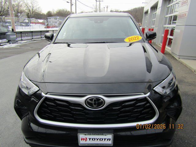 used 2022 Toyota Highlander car, priced at $21,999