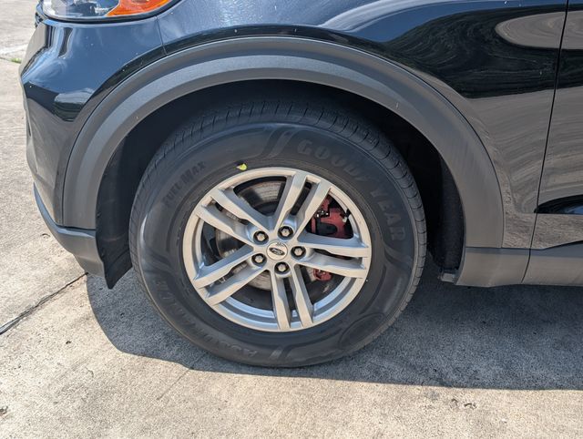 2022 Ford Explorer XLT Black at Community Kia