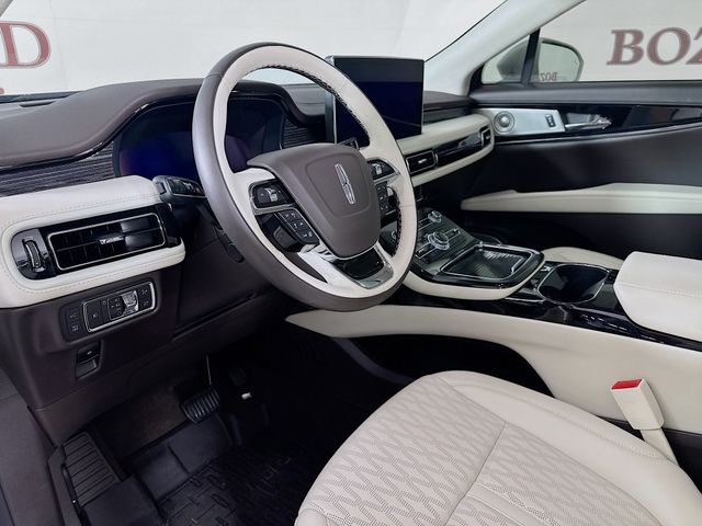 2022 Pristine White Metallic Tri-Coat Lincoln Nautilus Black Label AWD SUV