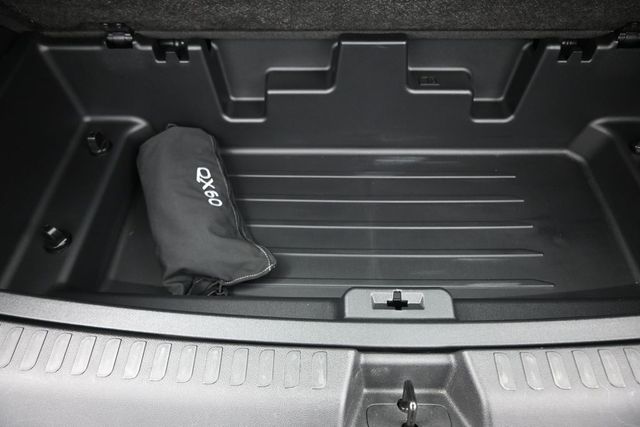 Used 2025 Chevrolet Traverse SUV