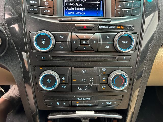 2016 Ingot Silver Metallic Ford Explorer Base FWD SUV