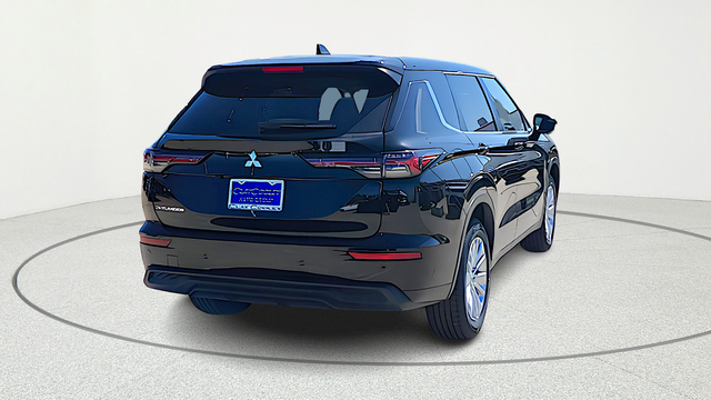 2026 Mitsubishi Outlander