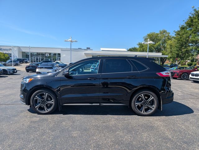2021 Ford Edge photo 1