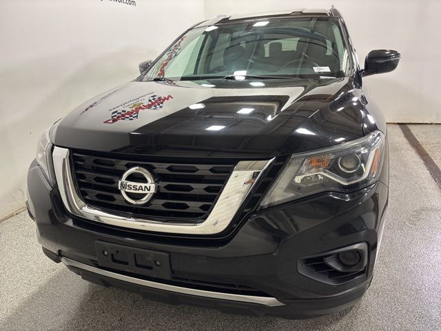 2018 Nissan Pathfinder S photo
