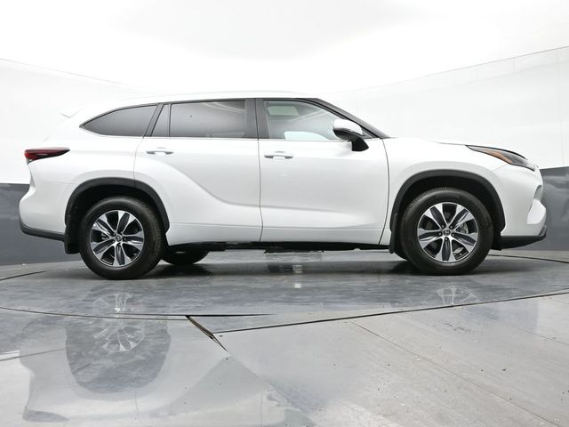 2024 Toyota Highlander XLE 40