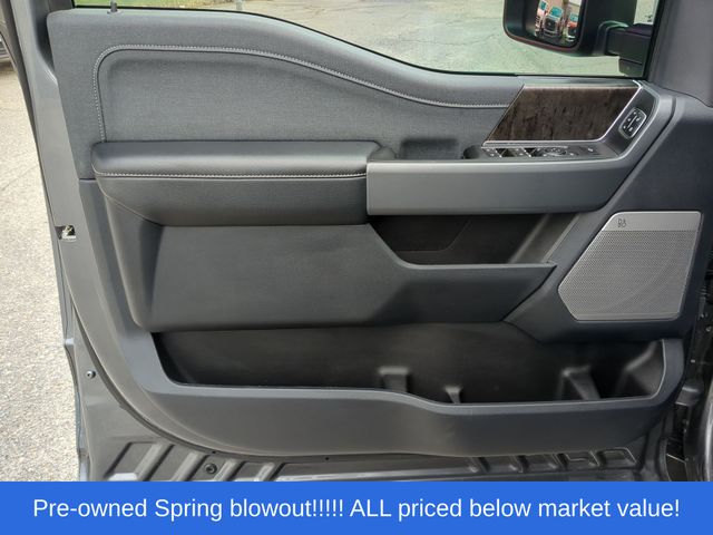 Used 2024 Carbonized Gray Metallic Ford Lariat image 20