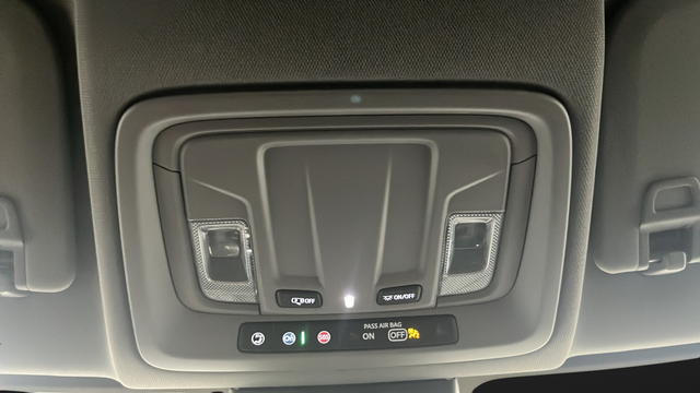 Used 2025 Summit White Chevrolet LT image 34