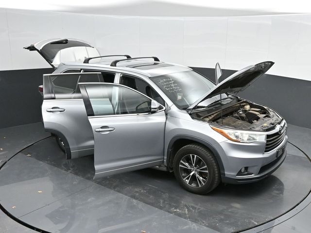 2016 Toyota Highlander XLE V6 49