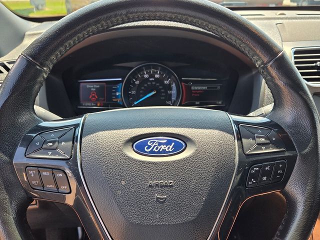 Used 2018 Gray Ford Limited image 24