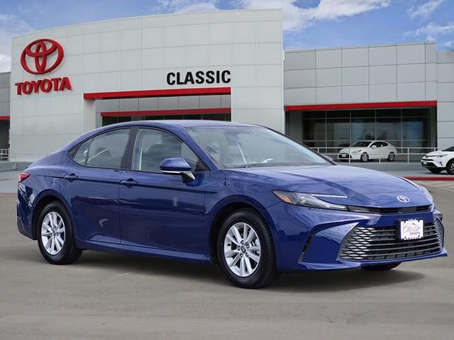 2025 Toyota Camry LE FWD