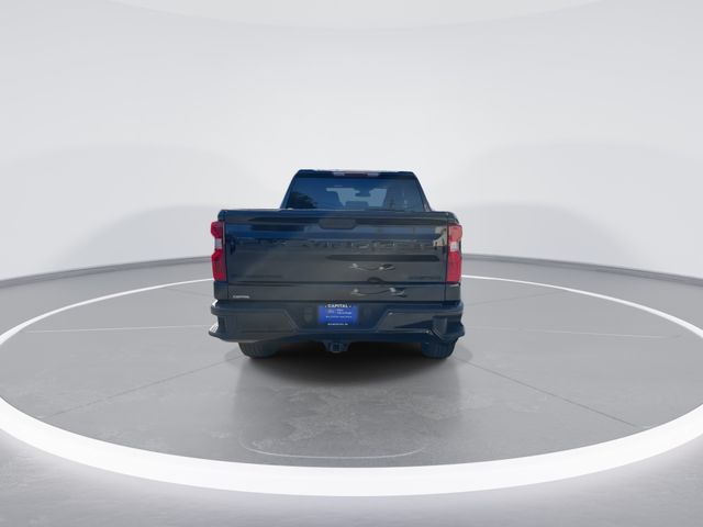 Used 2023 Black Chevrolet Custom image 6