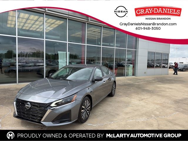 Gray (Gun Metallic) 2025 Nissan Altima 2.5 SV FWD Sedan Front-Wheel Drive Continuously Variable Transmission