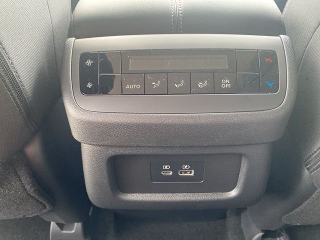 2025 Nissan Pathfinder SV photo