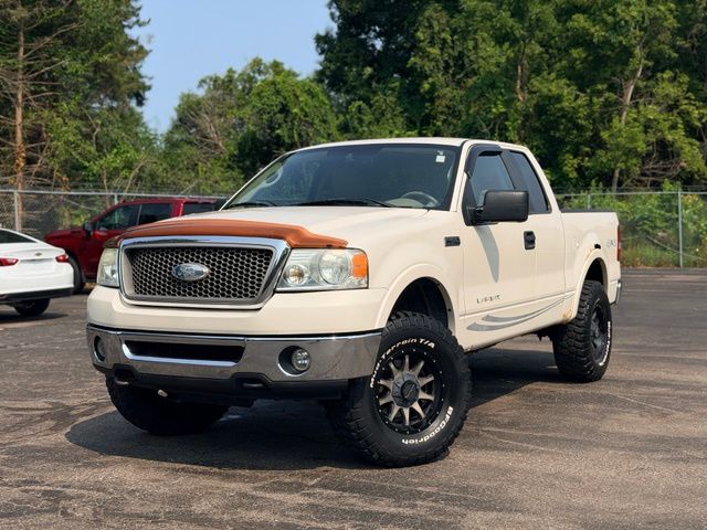 2007 Ford F-150 XLT SuperCab Short Bed 4WD