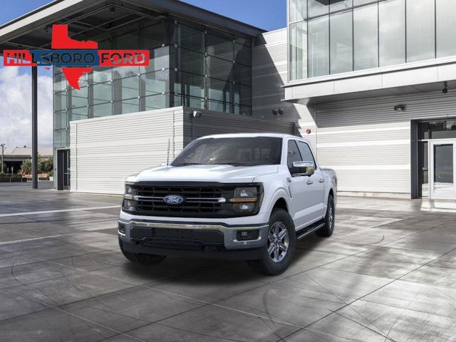 2025 White Ford F-150 XLT 4X4 Truck