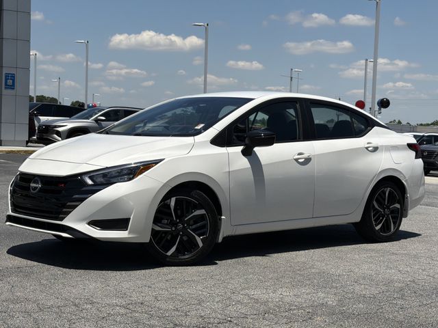 Aspen White Tricoat 2025 Nissan Versa SR FWD Sedan Front-Wheel Drive Continuously Variable Transmission