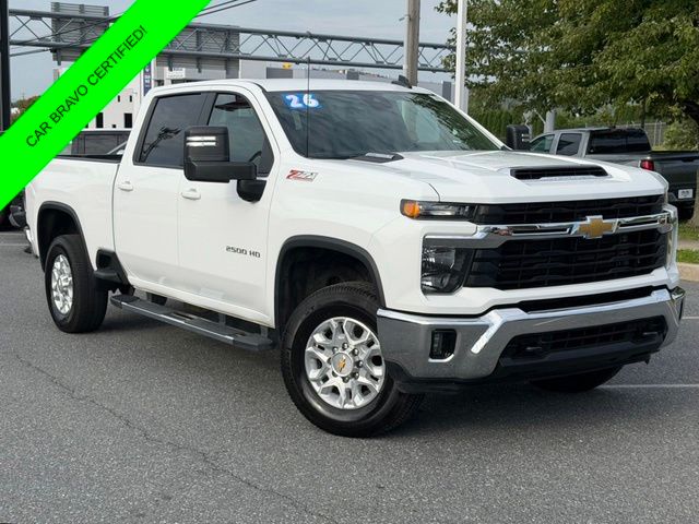Summit White 2026 Chevrolet Silverado 2500HD Pickup Truck Four-Wheel Drive Automatic