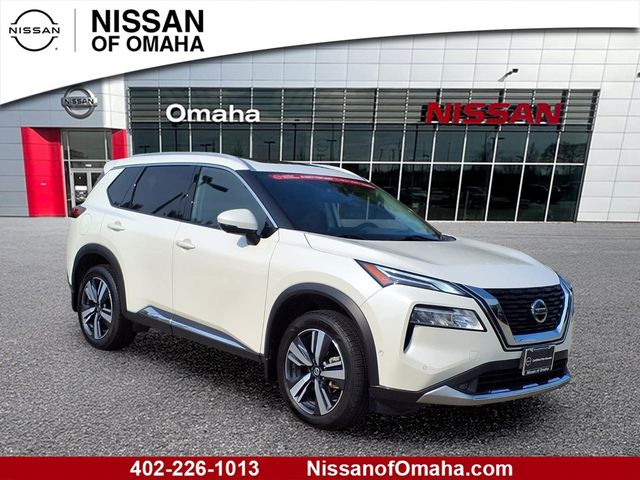 Pearl White Tricoat 2021 Nissan Rogue SUV / Crossover All-Wheel Drive Continuously Variable Transmission