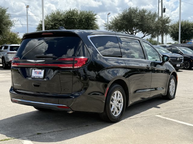 2026 Chrysler Pacifica Select - 3