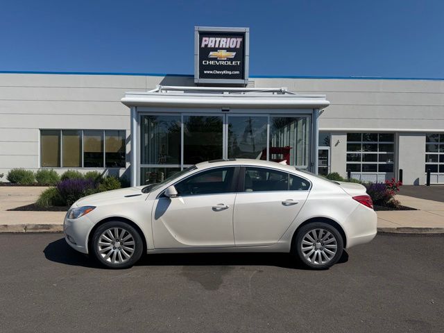 White Diamond Clearcoat 2012 Buick Regal Sedan FWD Sedan Front-Wheel Drive 6-Speed Automatic Overdrive
