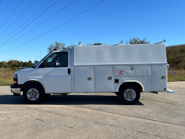 2024 GMC Savana 3500 Work Van 3