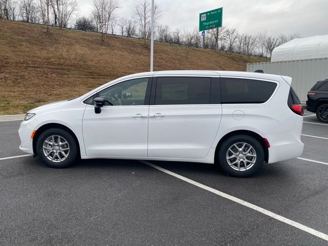 new 2026 Chrysler Pacifica car, priced at $40,958
