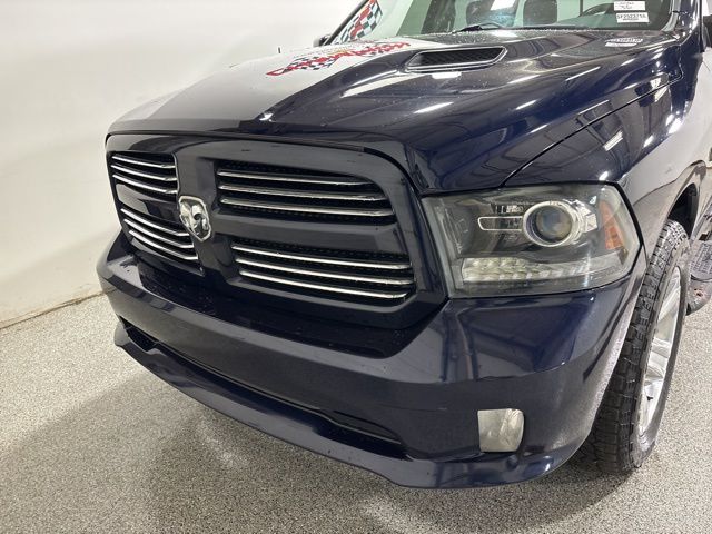 2016 RAM 1500 Sport photo
