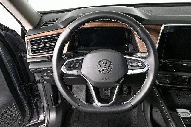 new 2026 Volkswagen Atlas car, priced at $46,918
