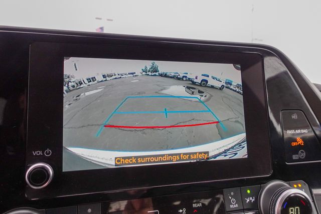 used 2023 Toyota Highlander Hybrid car, priced at $38,000