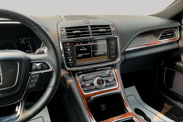 2018 Lincoln Continental Premiere - 8