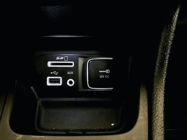 2018 Jeep Cherokee Limited White at South Hills CDJR