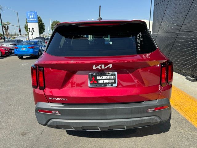 2023 Kia Sorento LX 5